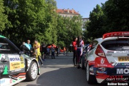 Rallye Český Krumlov: Dojezd posádek do cíle v Jelení zahradě